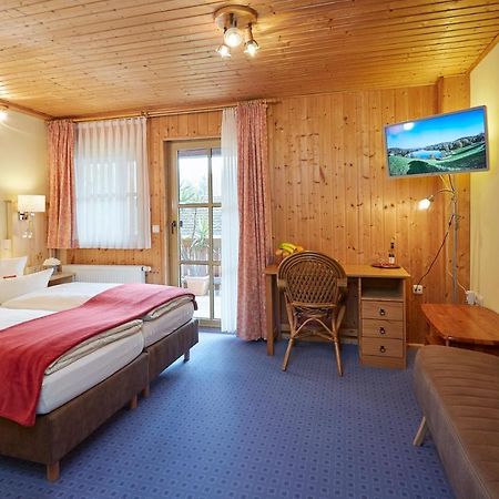 Land- Und Aktivhotel Altmuehlaue Bad Rodach Bagian luar foto