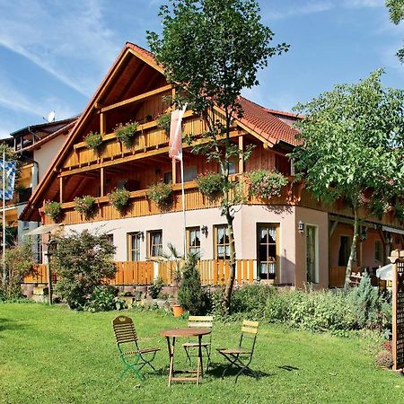 Land- Und Aktivhotel Altmuehlaue Bad Rodach Bagian luar foto
